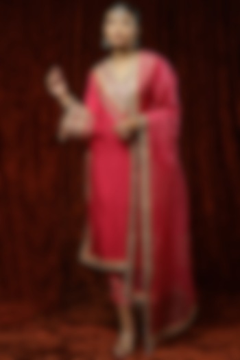 Pink Silk Chanderi Embroidered Kurta Set by Shikhar Sharma at Pernia's Pop Up Shop