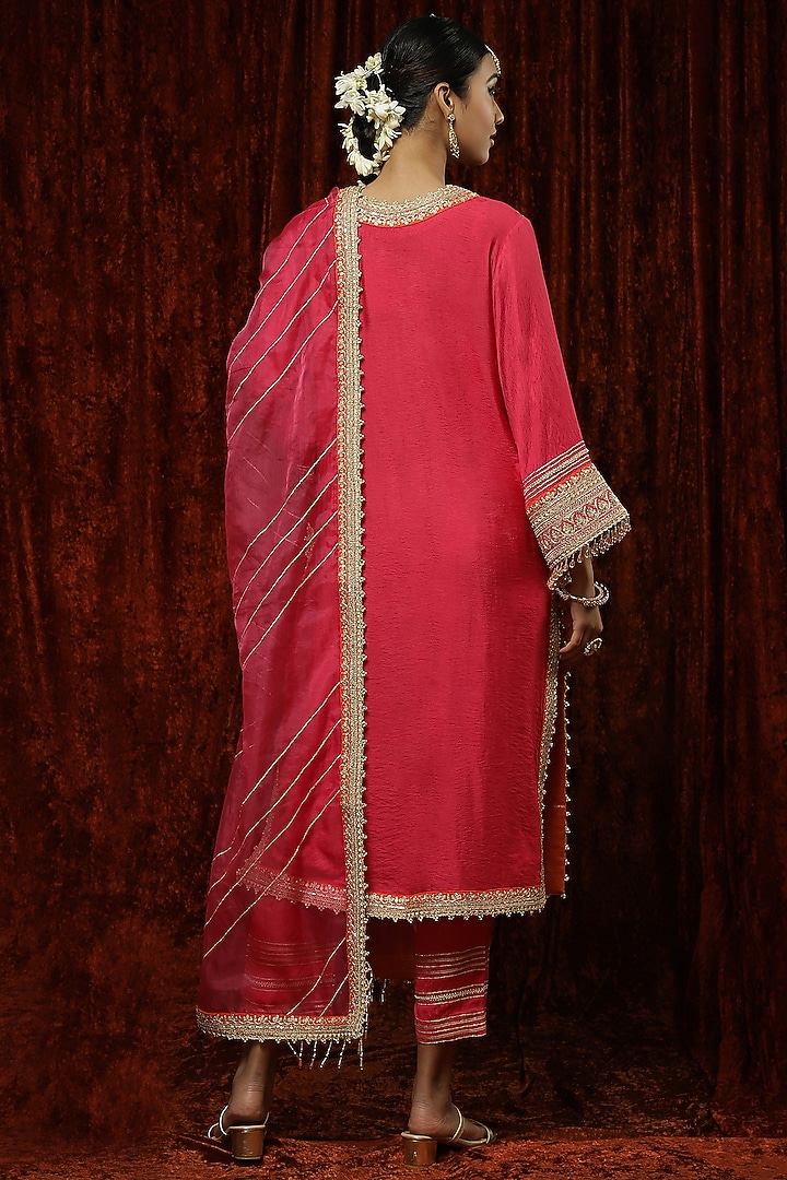 Pink Silk Chanderi Embroidered Kurta Set by Shikhar Sharma at Pernia's Pop Up Shop