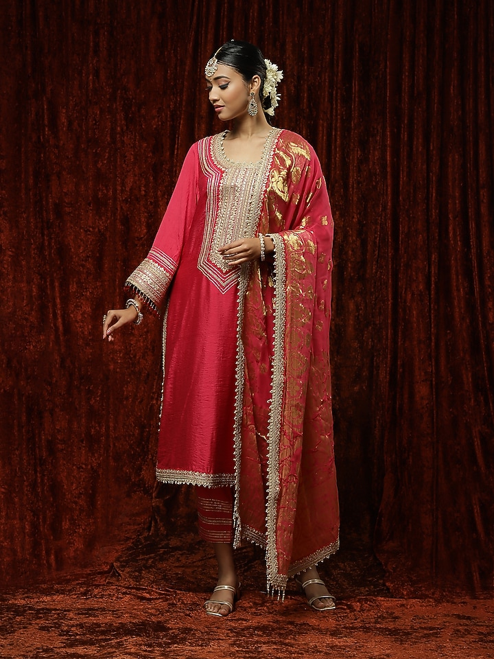 Pink Silk Chanderi Embroidered Kurta Set by Shikhar Sharma at Pernia's Pop Up Shop