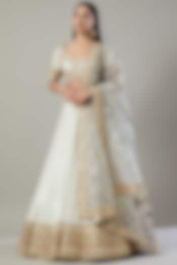 Silver Embroidered Wedding Lehenga Set by Shikhar Sharma at Pernia's Pop Up Shop