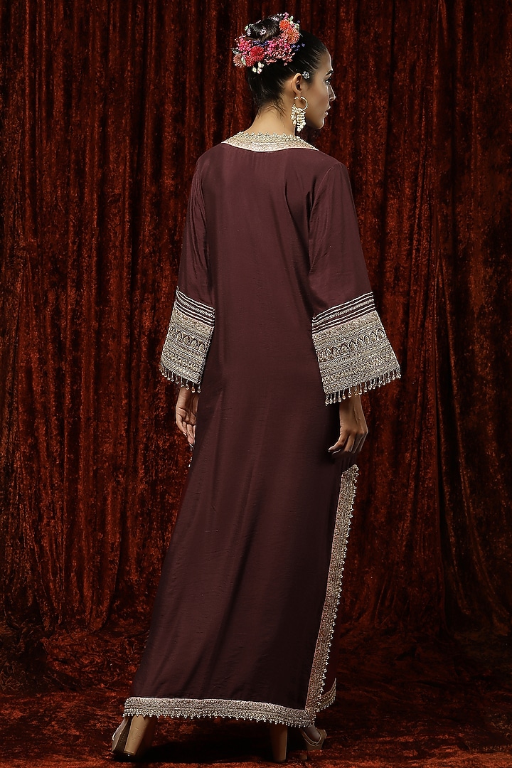 Maroon & Baby Pink Embroidered Kaftan by Shikhar Sharma at Pernia's Pop Up Shop