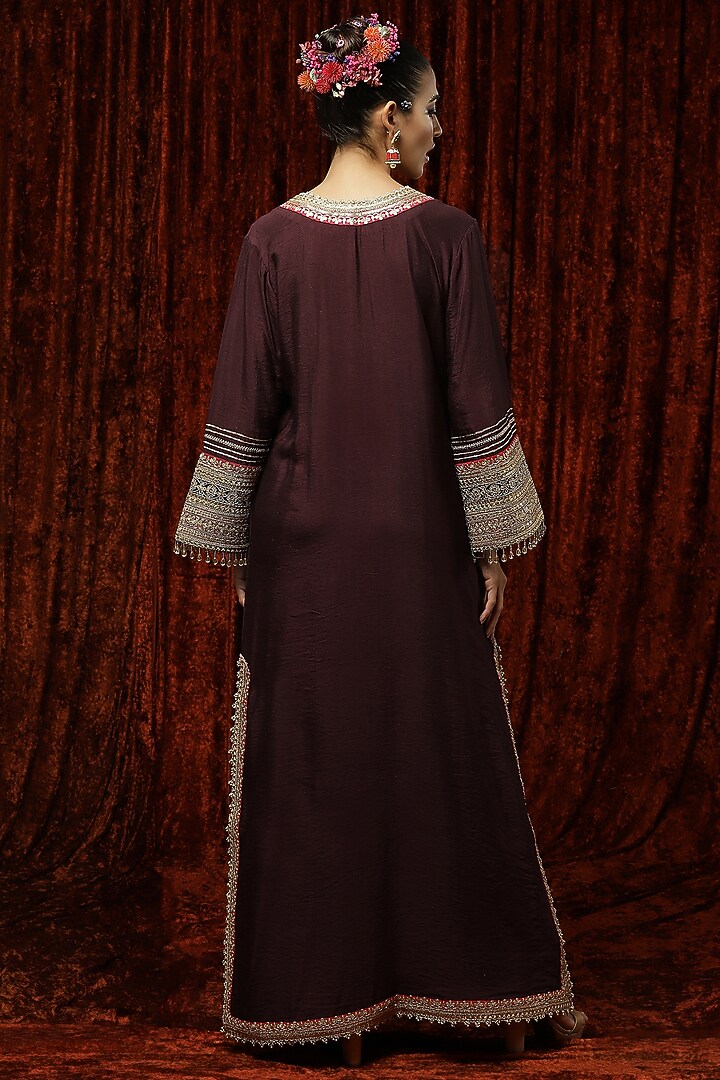 Wine Embroidered Kurta Kaftan by Shikhar Sharma at Pernia's Pop Up Shop