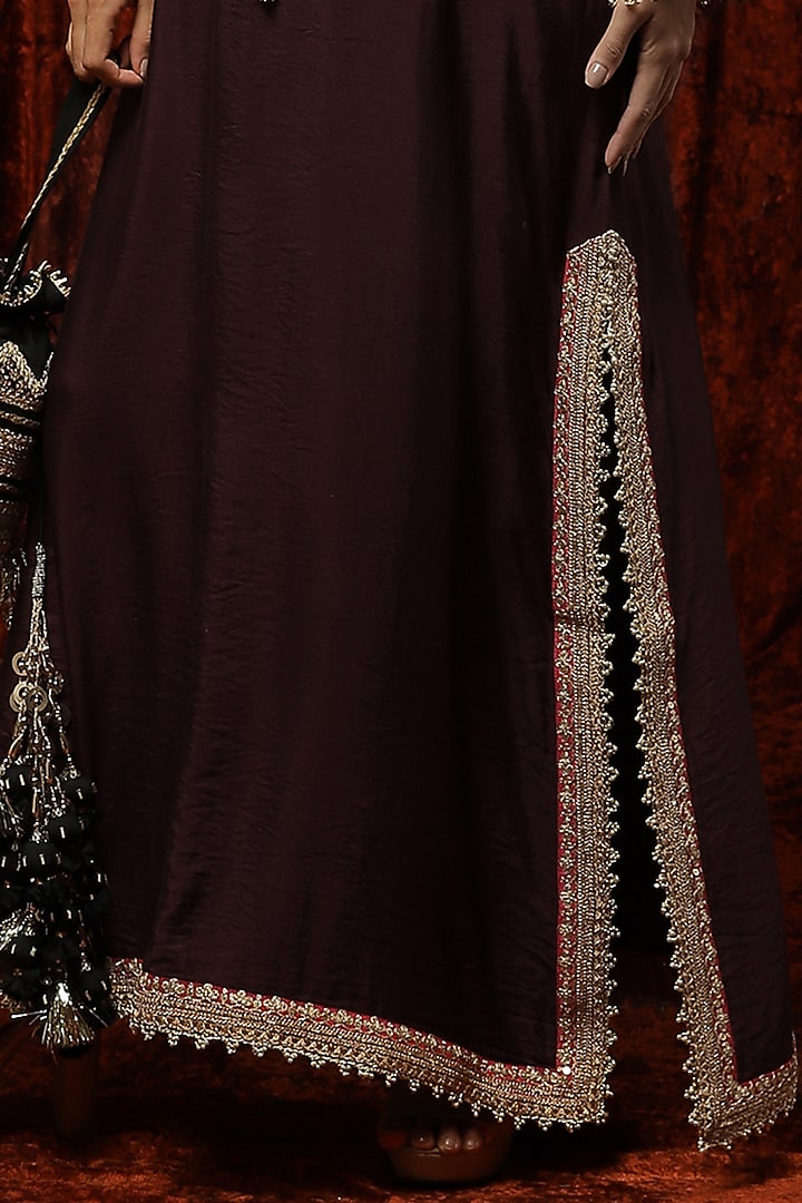 Wine Embroidered Kurta Kaftan by Shikhar Sharma at Pernia's Pop Up Shop