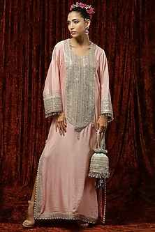 product-color-Blush Pink