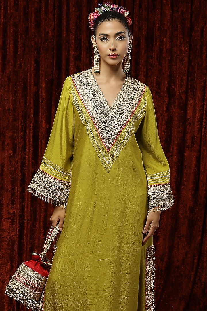 Lemon Green Embroidered Kurta Kaftan by Shikhar Sharma at Pernia's Pop Up Shop