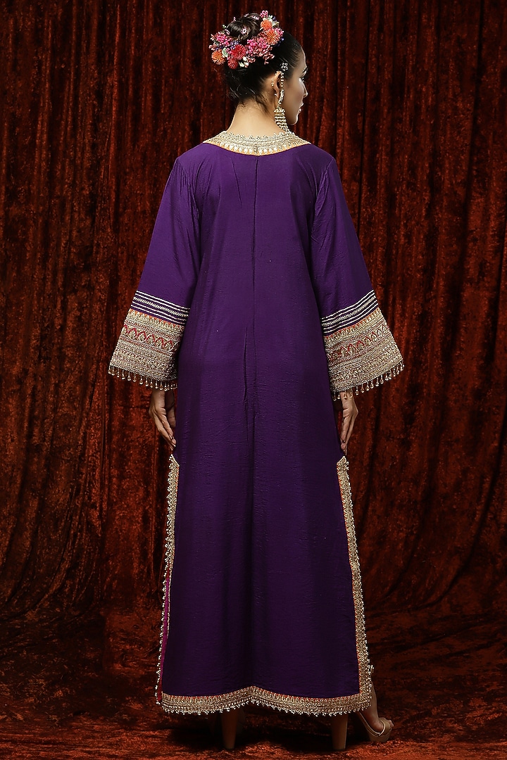 Purple Machine Embroidered Kurta Kaftan by Shikhar Sharma at Pernia's Pop Up Shop