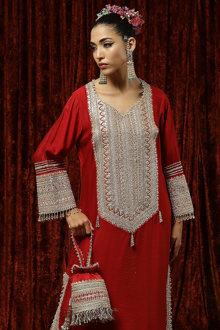 Red Embroidered Kurta Kaftan by Shikhar Sharma at Pernia's Pop Up Shop