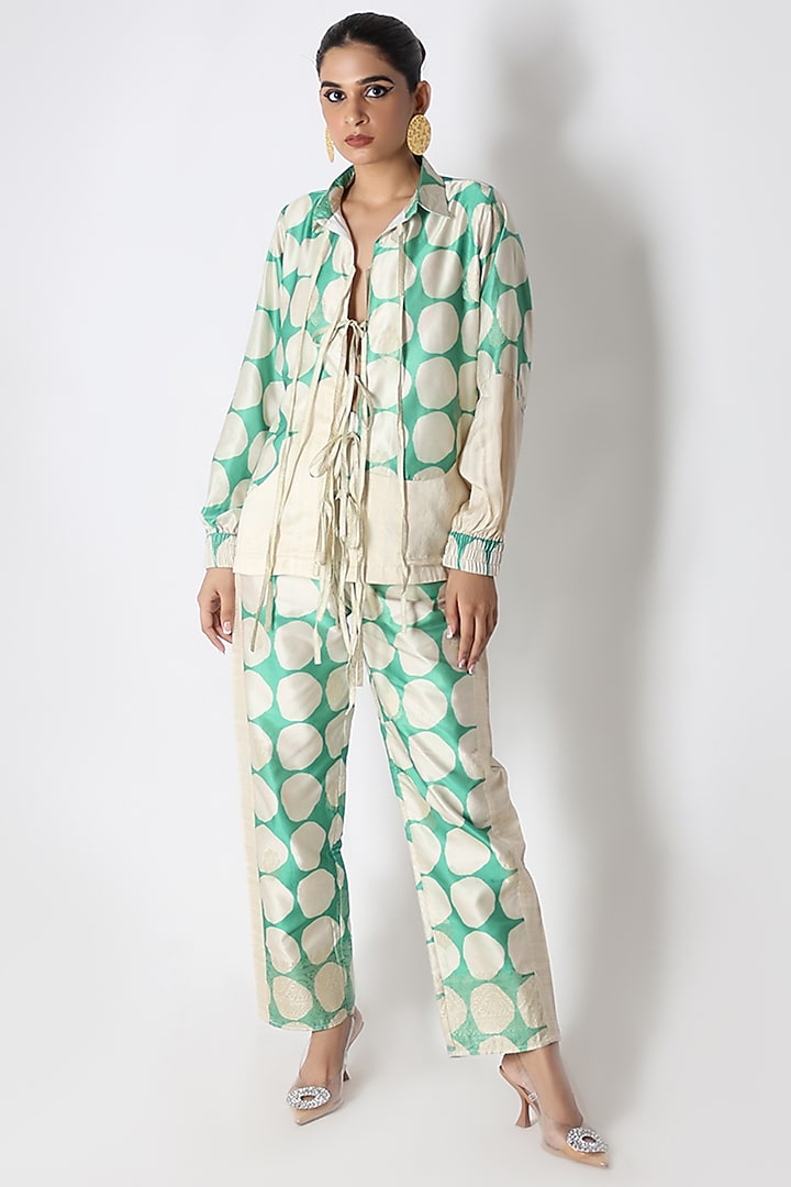 Green & White Banarasi Silk Printed Co-Ord Set by Shriya Singhi at Pernia's Pop Up Shop