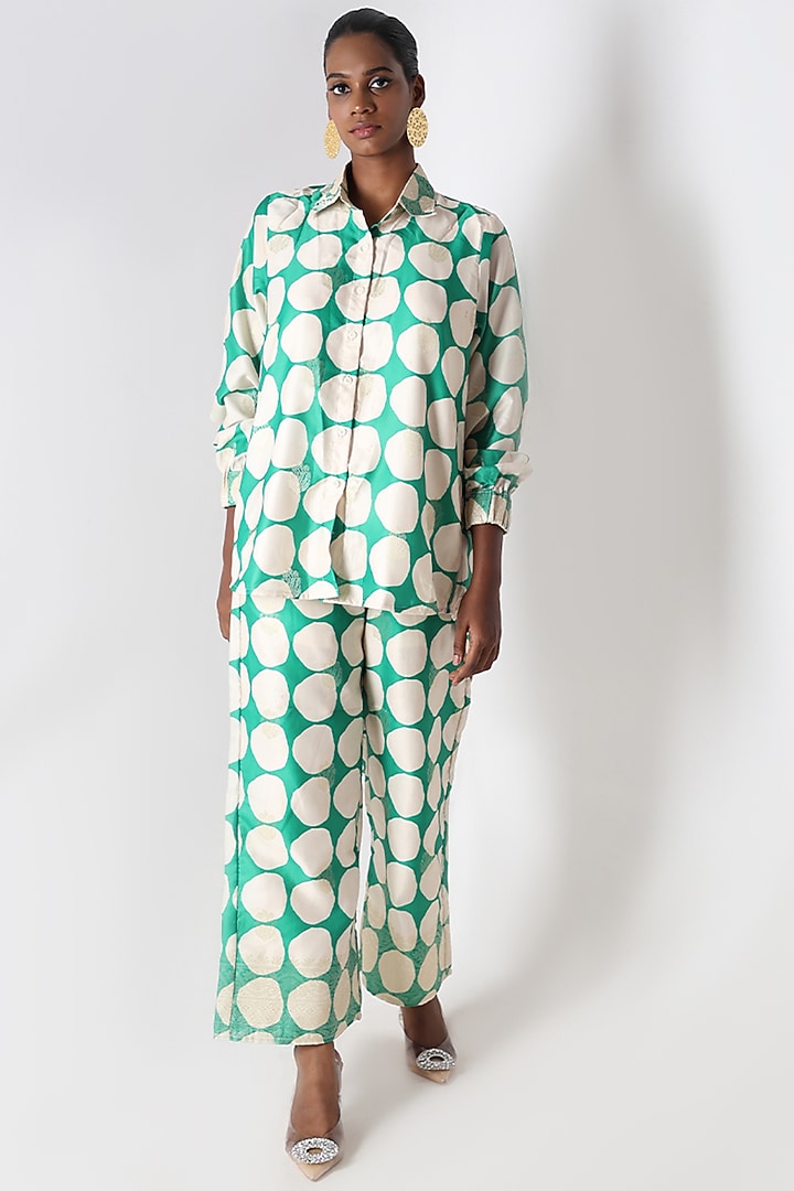 Green & White Banarasi Silk Printed Co-Ord Set by Shriya Singhi at Pernia's Pop Up Shop