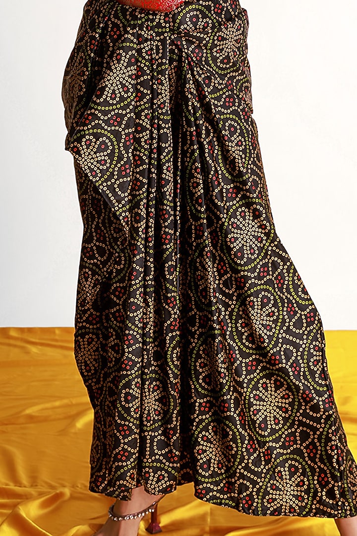 Black Mashru Silk Pre-Stitched Party Wear Saree Set by Shriya Singhi at Pernia's Pop Up Shop