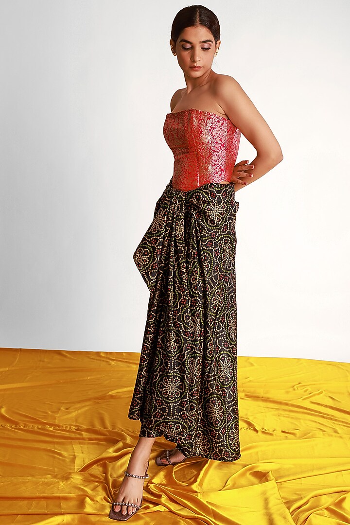 Black Mashru Silk Pre-Stitched Party Wear Saree Set by Shriya Singhi at Pernia's Pop Up Shop