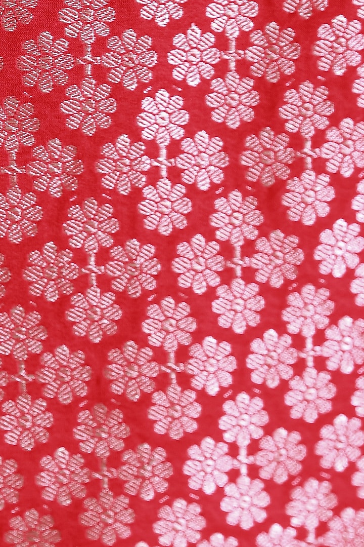 Red Mashru Silk Party Wear Saree Set by Shriya Singhi at Pernia's Pop Up Shop