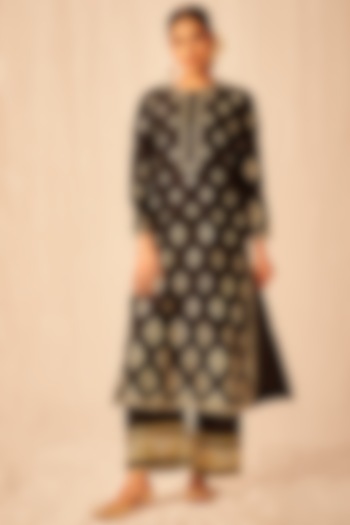 Black Chanderi Silk Embroidered A-Line Kurta by Gulabo By Abu Sandeep at Pernia's Pop Up Shop