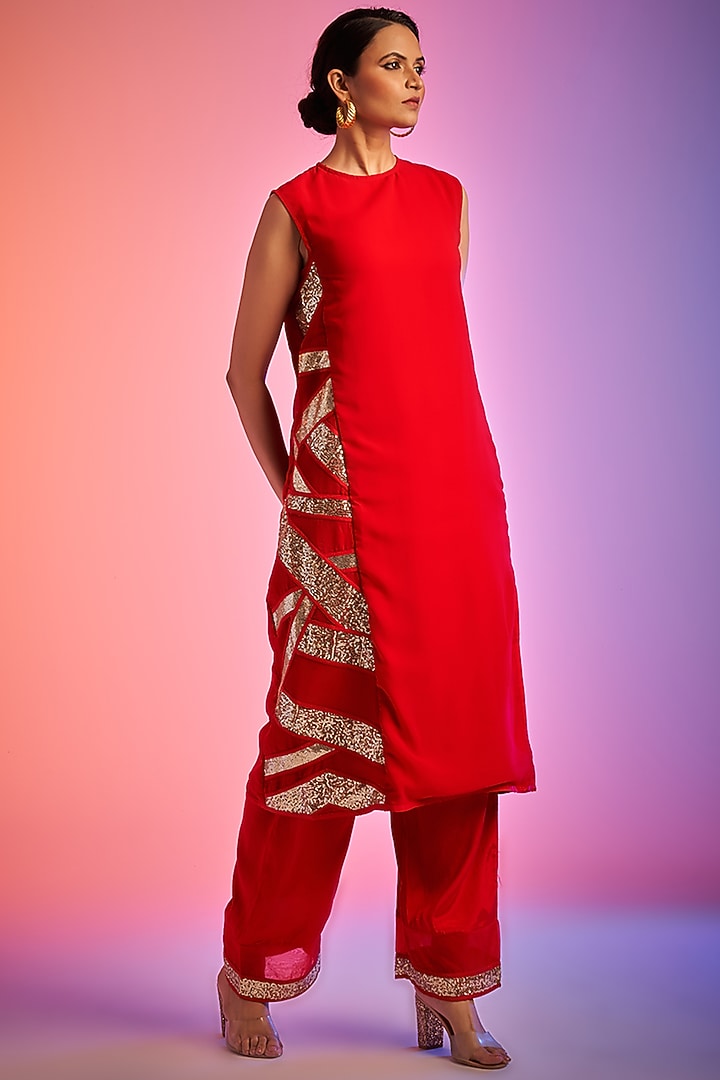 Red Georgette Embroidered Kurta by Gulabo By Abu Sandeep at Pernia's Pop Up Shop