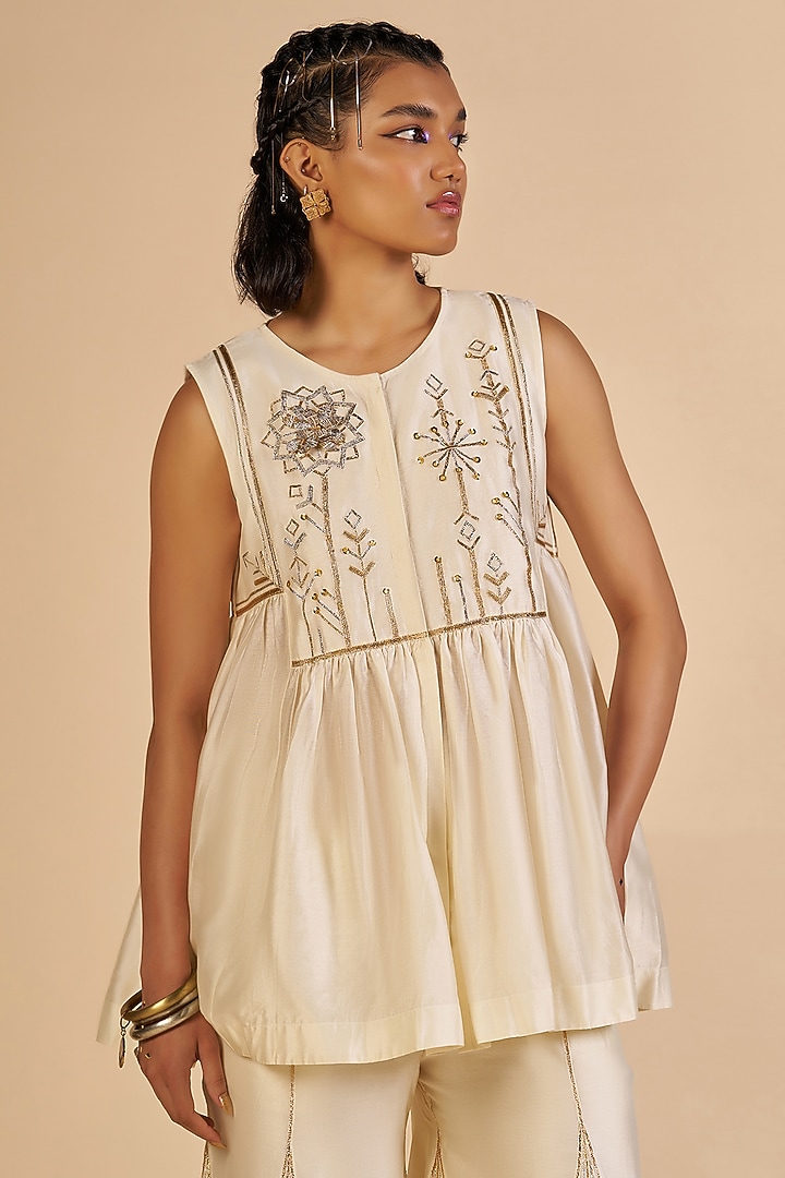Off-White Chanderi Tunic by Gulabo By Abu Sandeep at Pernia's Pop Up Shop