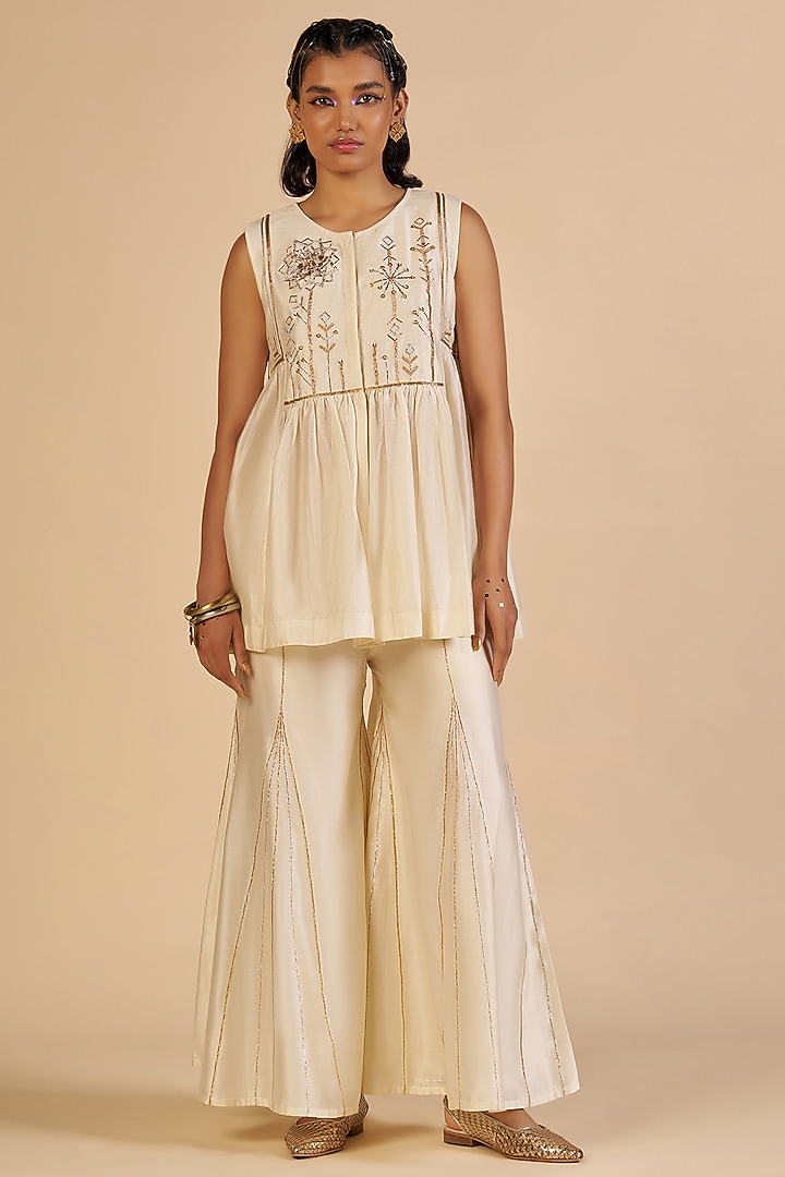 Off-White Chanderi Tunic by Gulabo By Abu Sandeep at Pernia's Pop Up Shop