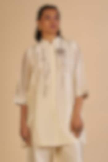 Off-White Chanderi Shirt by Gulabo By Abu Sandeep at Pernia's Pop Up Shop
