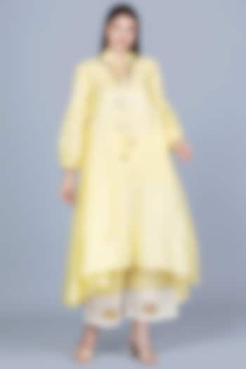 Butter Yellow Embroidered Oversized Tunic by Gulabo By Abu Sandeep