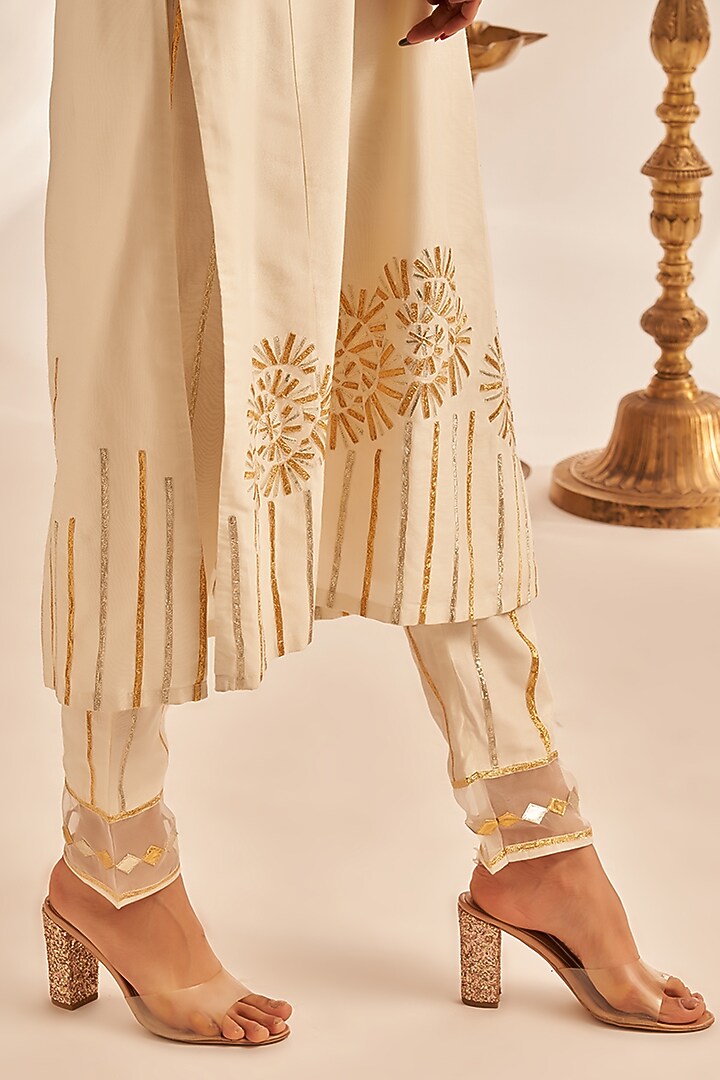 Off-White Chanderi Silk Embroidered Pencil Pants by Gulabo By Abu Sandeep at Pernia's Pop Up Shop