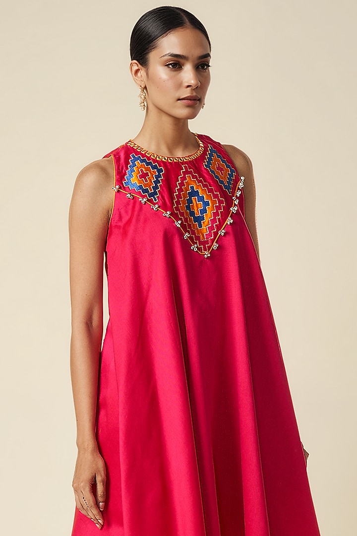Pink Chanderi Ikat Applique Sleeveless Kurta by Gulabo By Abu Sandeep at Pernia's Pop Up Shop
