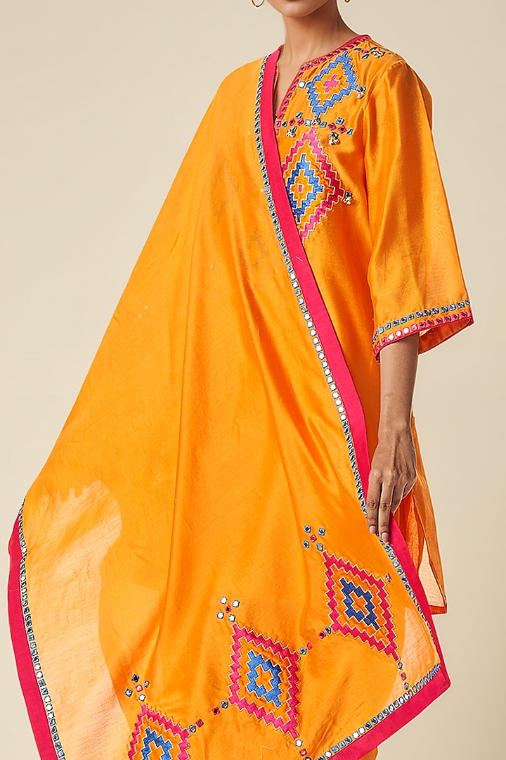 Mango Chanderi Ikat Applique Dupatta by Gulabo By Abu Sandeep at Pernia's Pop Up Shop