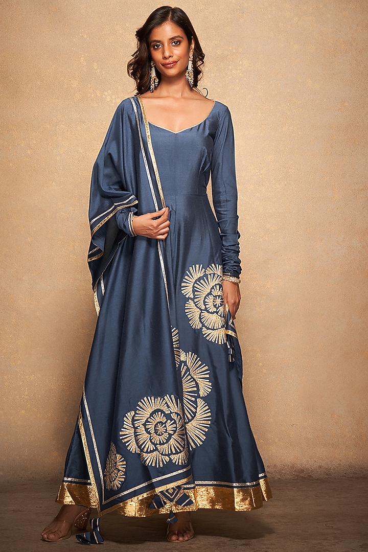 Blue Pure Chanderi Silk Embroidered Stole by Gulabo By Abu Sandeep at Pernia's Pop Up Shop