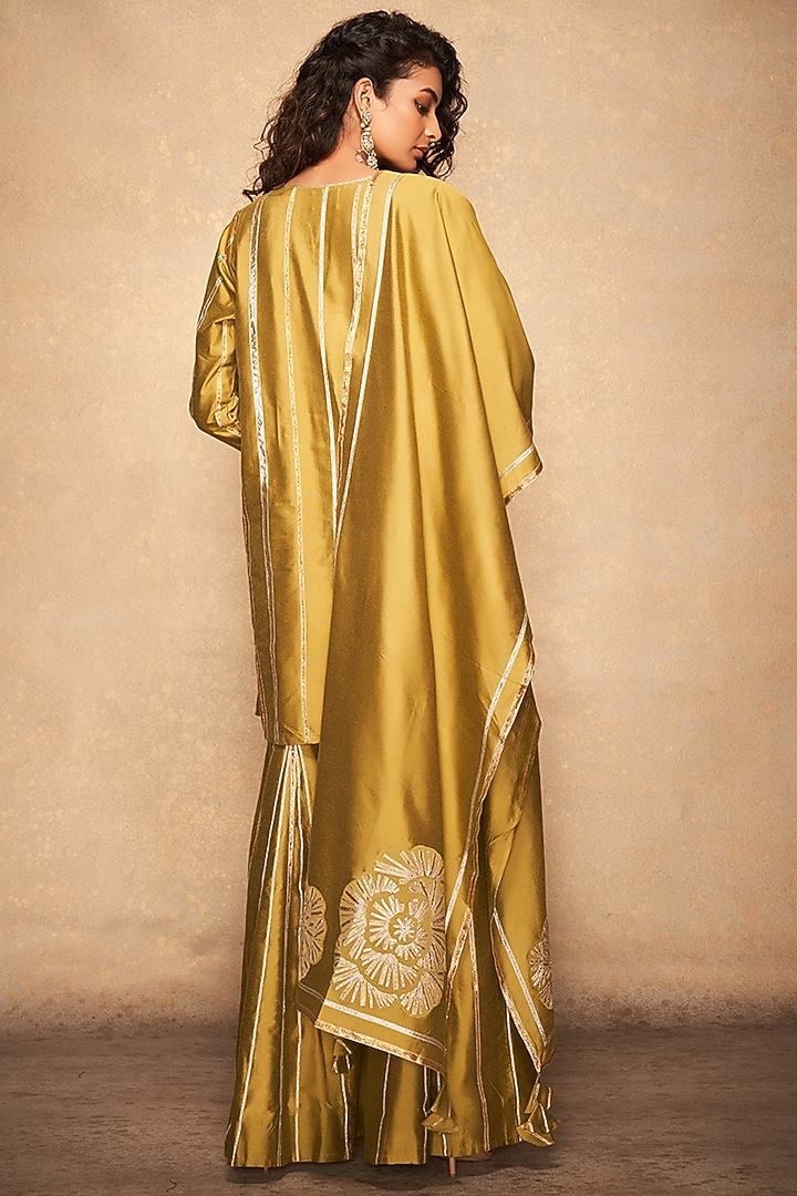Olive Pure Chanderi Silk Embroidered Stole by Gulabo By Abu Sandeep at Pernia's Pop Up Shop