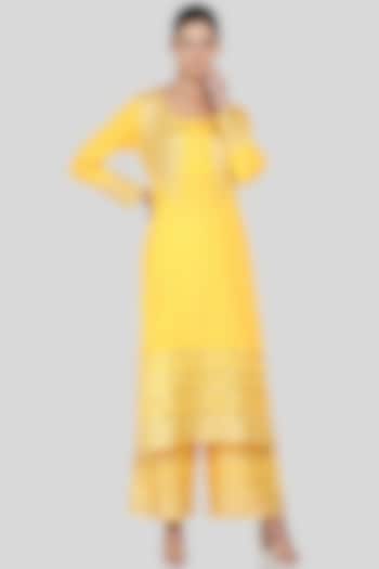 Yellow Gota Embroidered Kurta by Gulabo By Abu Sandeep at Pernia's Pop Up Shop