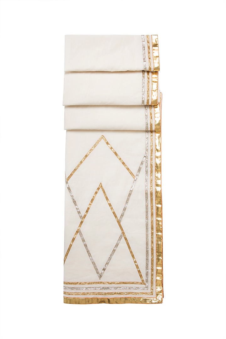 Off White Embroidered Dupatta With Chevron Pattern by Gulabo By Abu Sandeep