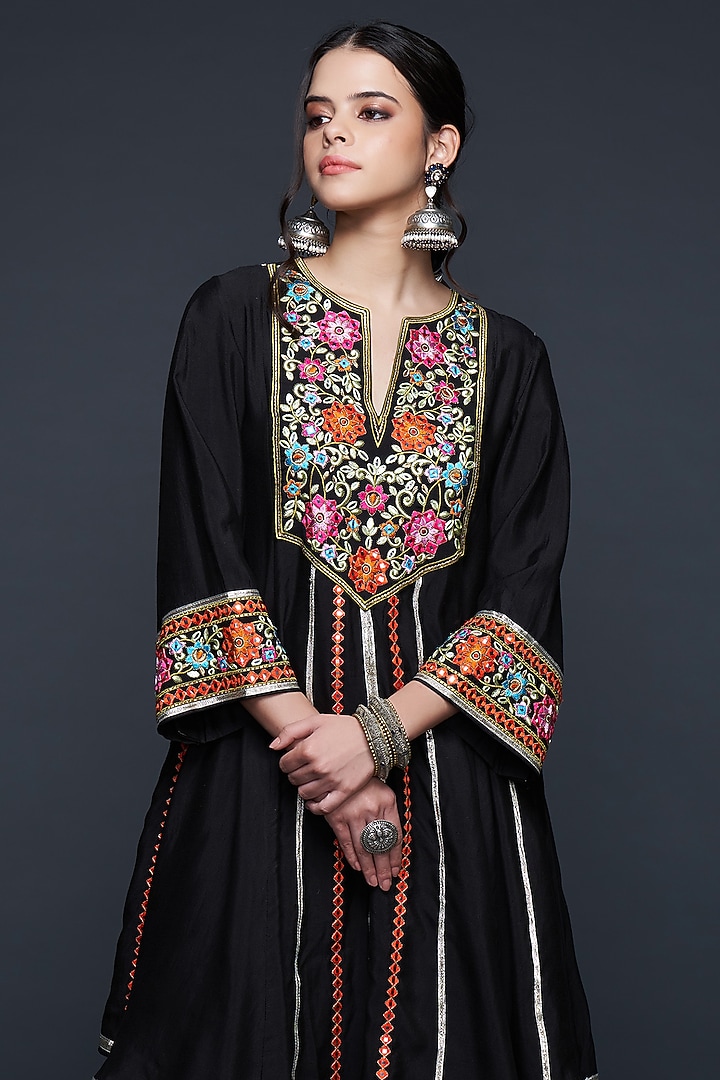Black Viscose Chanderi Silk Straight Kurta by Gulabo By Abu Sandeep at Pernia's Pop Up Shop