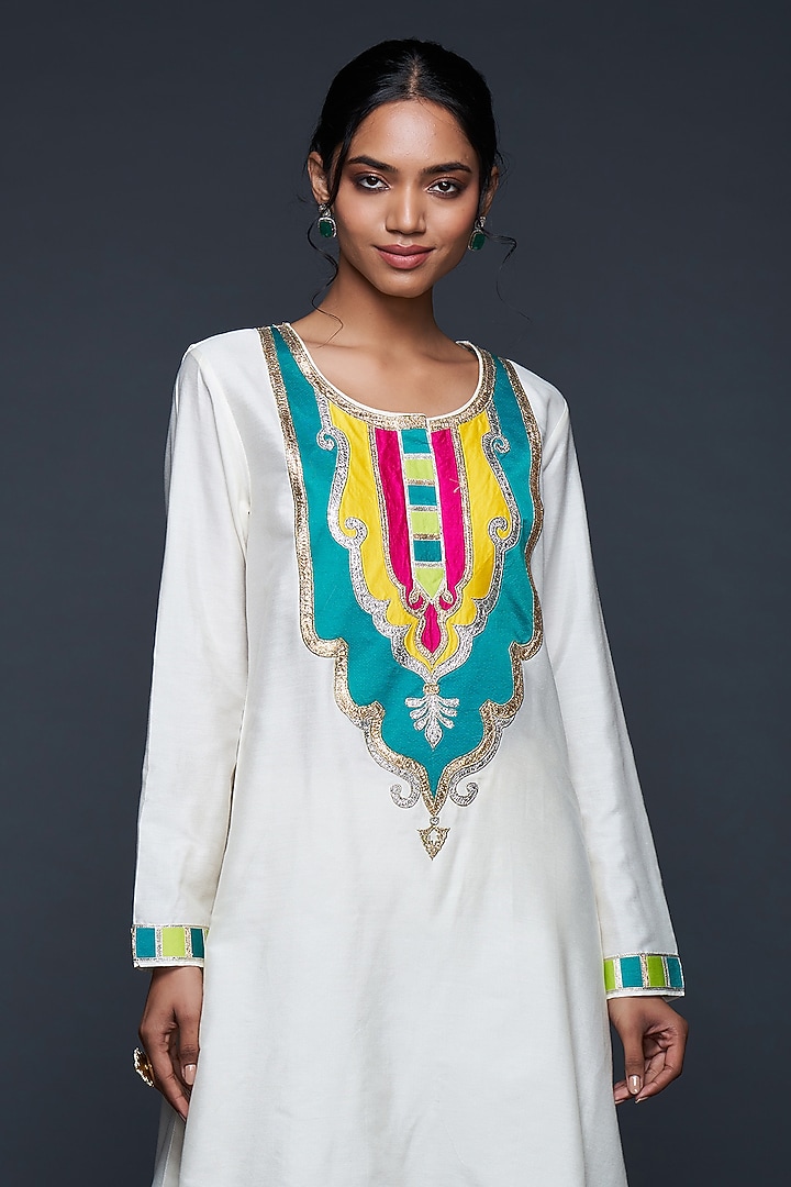 Off-White Cotton Silk Gota Architecture Straight Kurta by Gulabo By Abu Sandeep at Pernia's Pop Up Shop