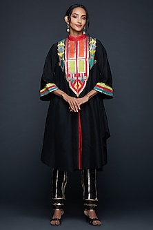 product-color-Black