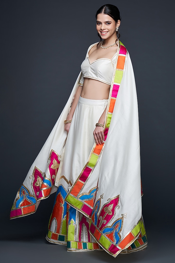 Off-White Cotton Silk Motif Dupatta by Gulabo By Abu Sandeep at Pernia's Pop Up Shop