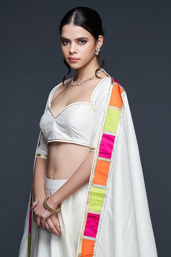 Off-White Cotton Silk Motif Dupatta by Gulabo By Abu Sandeep at Pernia's Pop Up Shop