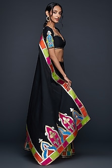 product-color-Black