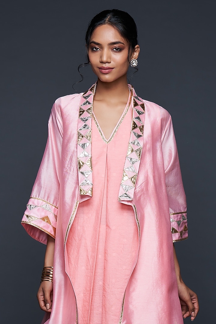 Peach Jamdani Layered Coat by Gulabo By Abu Sandeep at Pernia's Pop Up Shop