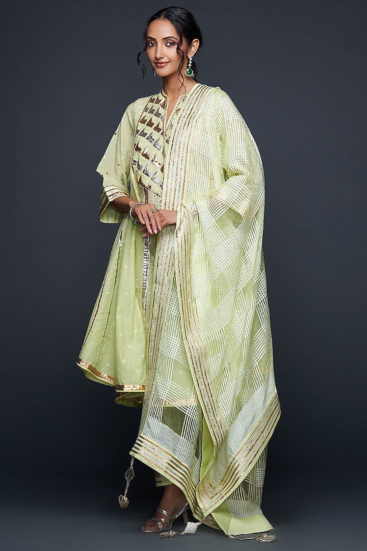 Pista Green Jamdani Dupatta by Gulabo By Abu Sandeep at Pernia's Pop Up Shop