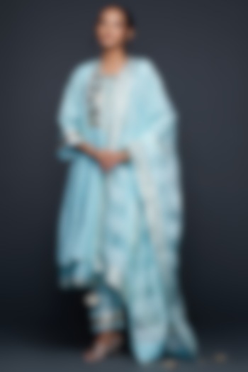 Blue Jamdani Dupatta by Gulabo By Abu Sandeep at Pernia's Pop Up Shop