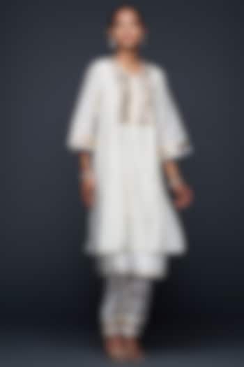 Off-White Jamdani Gota Applique Layered Kurta by Gulabo By Abu Sandeep at Pernia's Pop Up Shop