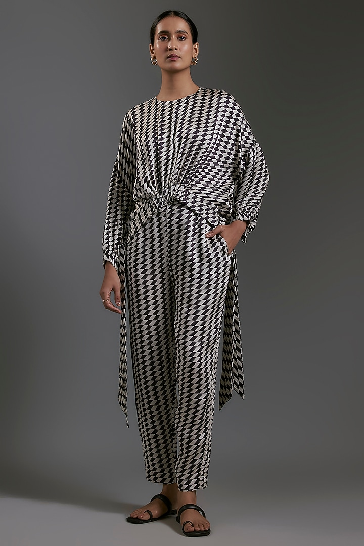 Black & White Modal Satin Printed Cigarette Pants by Gulabo By Abu Sandeep at Pernia's Pop Up Shop