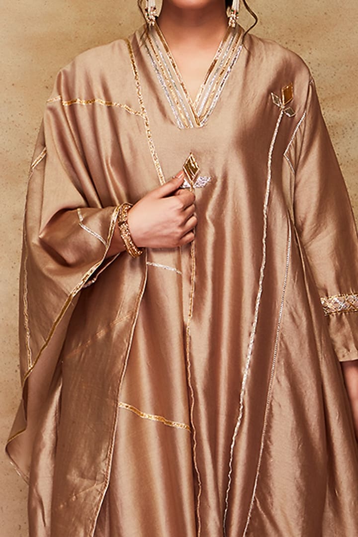 Antique Gold Chanderi Silk Stole by Gulabo By Abu Sandeep at Pernia's Pop Up Shop
