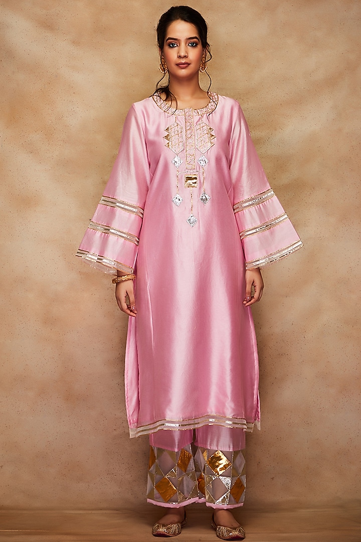 Pink Chanderi Silk Kurta by Gulabo By Abu Sandeep at Pernia's Pop Up Shop