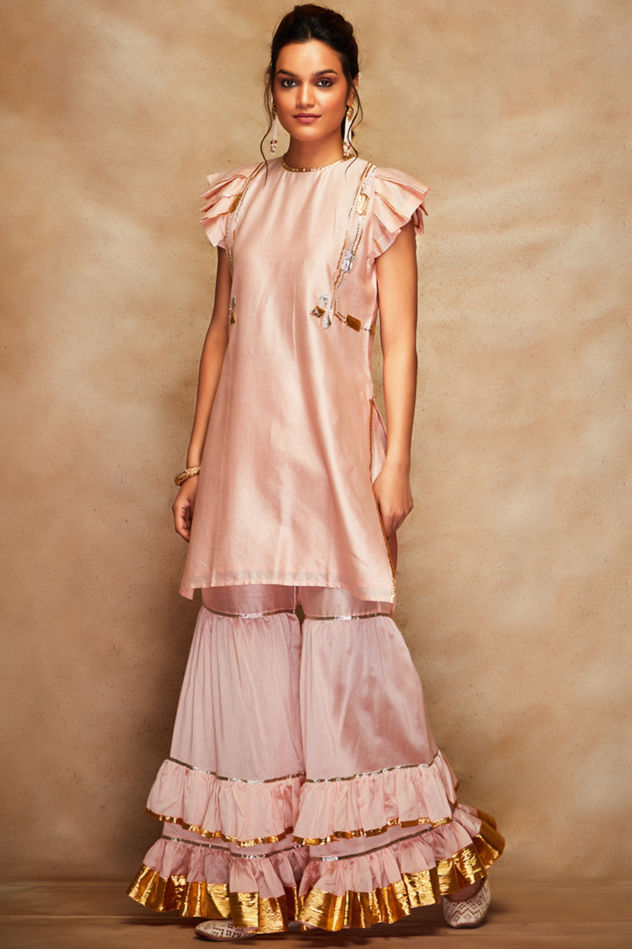 Peach Chanderi Kurta by Gulabo By Abu Sandeep at Pernia's Pop Up Shop