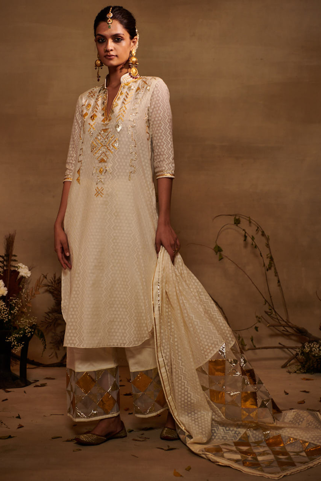 Off-White A-Line Kurta by Gulabo By Abu Sandeep at Pernia's Pop Up Shop