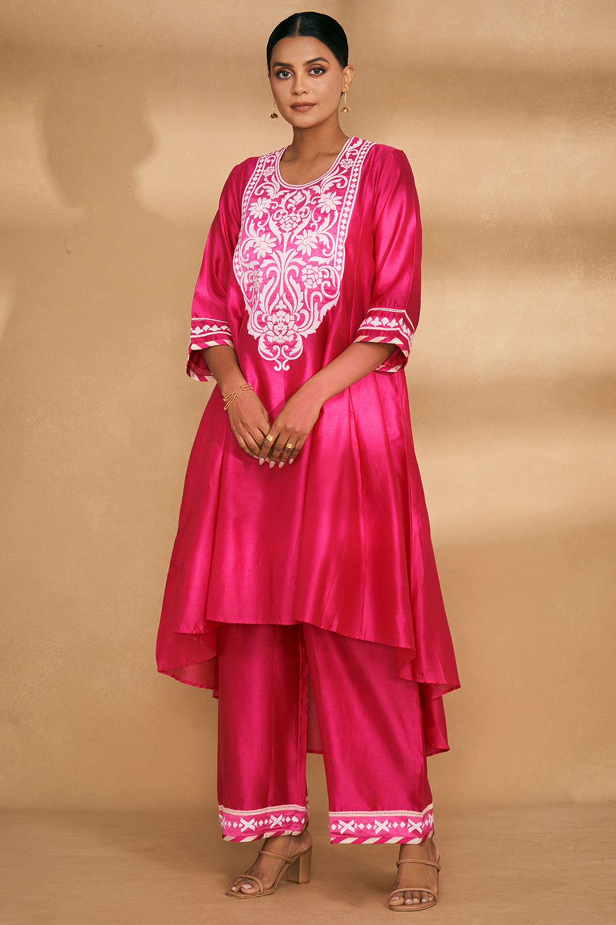 Pink Chanderi Embroidered Kurta by Gulabo By Abu Sandeep at Pernia's Pop Up Shop
