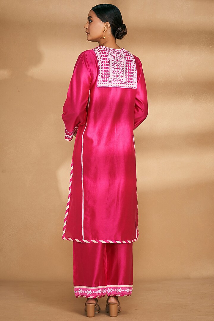 Pink Chanderi Embroidered A-Line Kurta by Gulabo By Abu Sandeep at Pernia's Pop Up Shop
