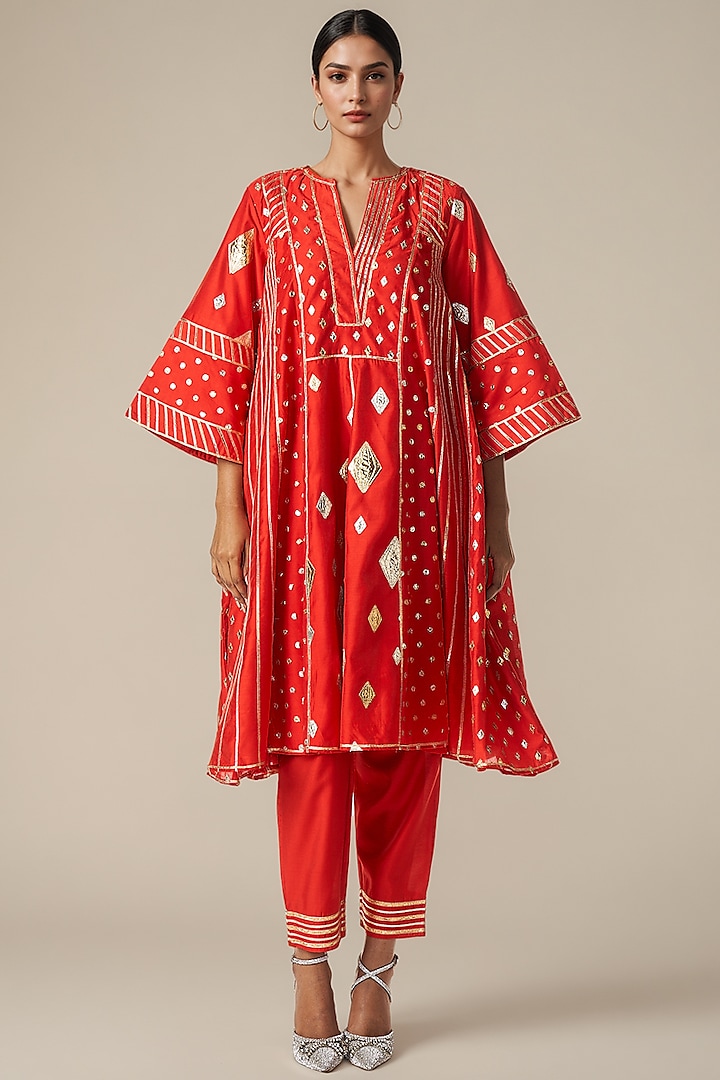 Red Modal Chanderi Kurta Set by Gulabo By Abu Sandeep at Pernia's Pop Up Shop
