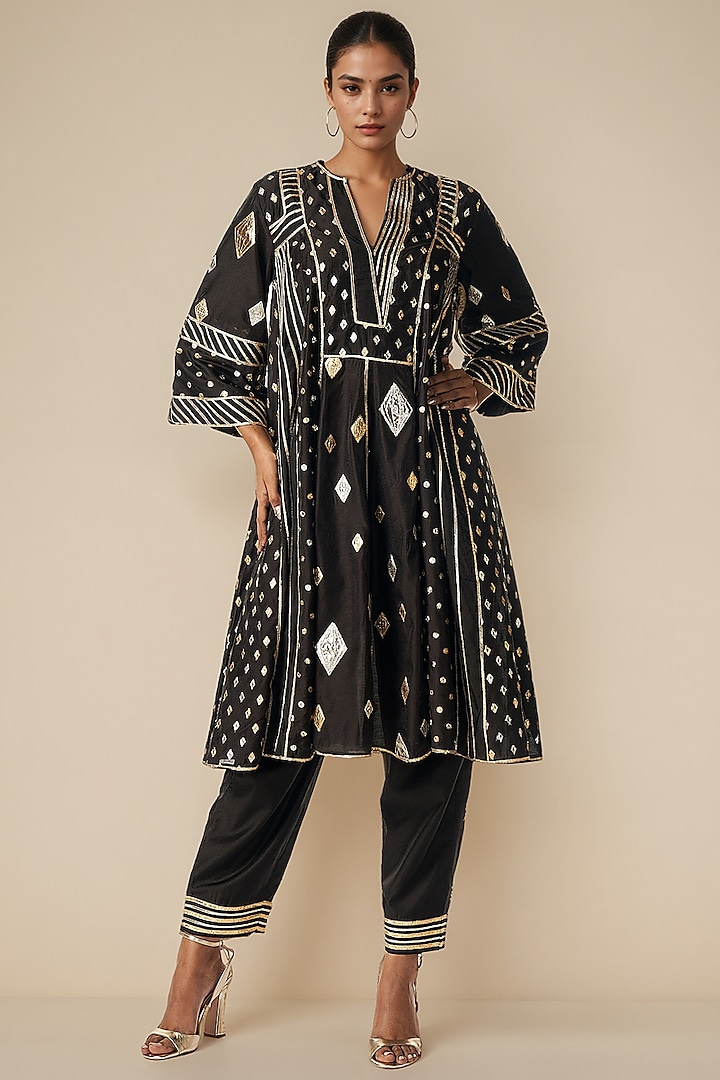 Black Modal Chanderi Kurta Set by Gulabo By Abu Sandeep at Pernia's Pop Up Shop
