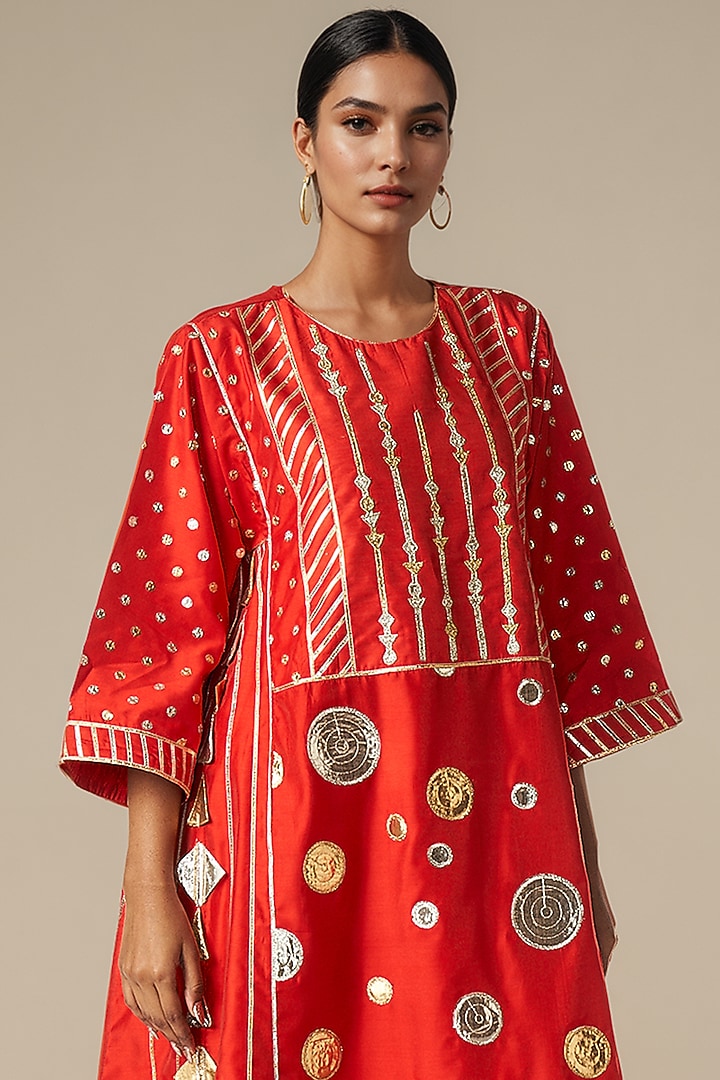 Red Modal Chanderi Kurta Set by Gulabo By Abu Sandeep at Pernia's Pop Up Shop