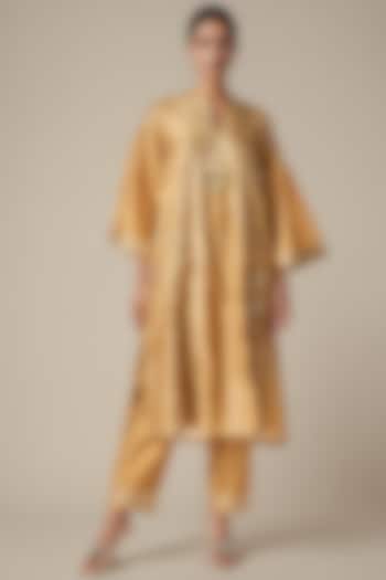 Beige Modal Chanderi Gota Work Straight Kurta Set by Gulabo By Abu Sandeep at Pernia's Pop Up Shop